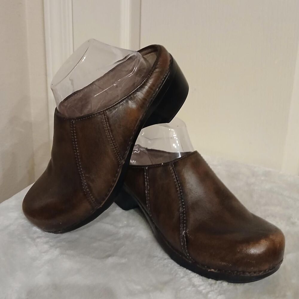 Dansko Antiqued Brown Leather Mule Clogs Chunky EU 41 Professional Nursing